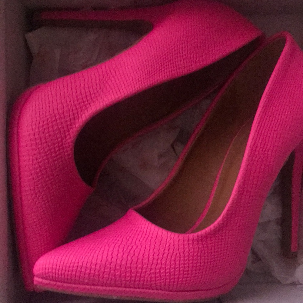 Hot pink pumps